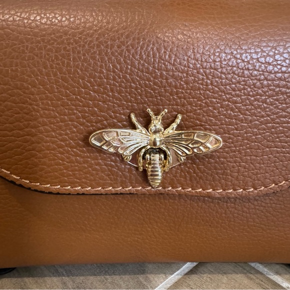 Vera Pelle Gold Bee Handbag - Picture 3 of 7